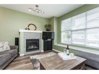 Photo 5: 86 20460 66 Avenue in Langley: Willoughby Heights Townhouse for sale in "Willow Edge" : MLS®# R2445732