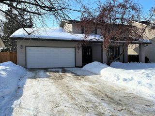 Photo 25: 10 Acheson Drive in Winnipeg: Crestview Residential for sale (5H)  : MLS®# 202303562