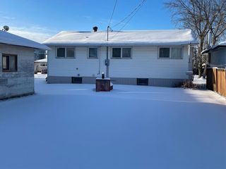 Photo 3: 137 Lipsey Drive in Snow Lake: R44 Residential for sale (R44 - Flin Flon and Area)  : MLS®# 202331968