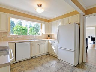 Photo 8: 647 EAST KINGS Road in North Vancouver: Princess Park House for sale : MLS®# R2107833