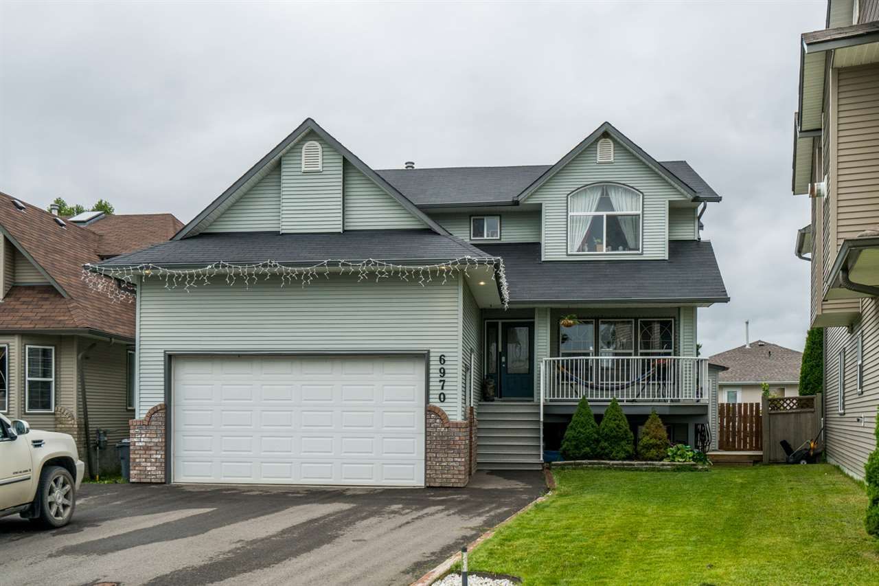 Main Photo: 6970 CHARTWELL Crescent in Prince George: Lafreniere House for sale (PG City South (Zone 74))  : MLS®# R2390670