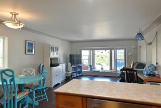 Photo 6: 120A 1413 SUNSHINE COAST Highway in Gibsons: Gibsons & Area Manufactured Home for sale in "POPLARS GIBSONS" (Sunshine Coast)  : MLS®# R2870840