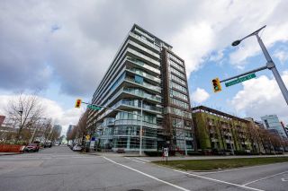 Main Photo: 1101 181 W 1ST Avenue in Vancouver: False Creek Condo for sale in "Brook At The Village On False Creek" (Vancouver West)  : MLS®# R2875660