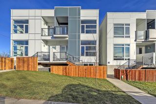 Main Photo: 2 3800 Parkhill Place SW in Calgary: Parkhill Semi Detached for sale : MLS®# A1150661