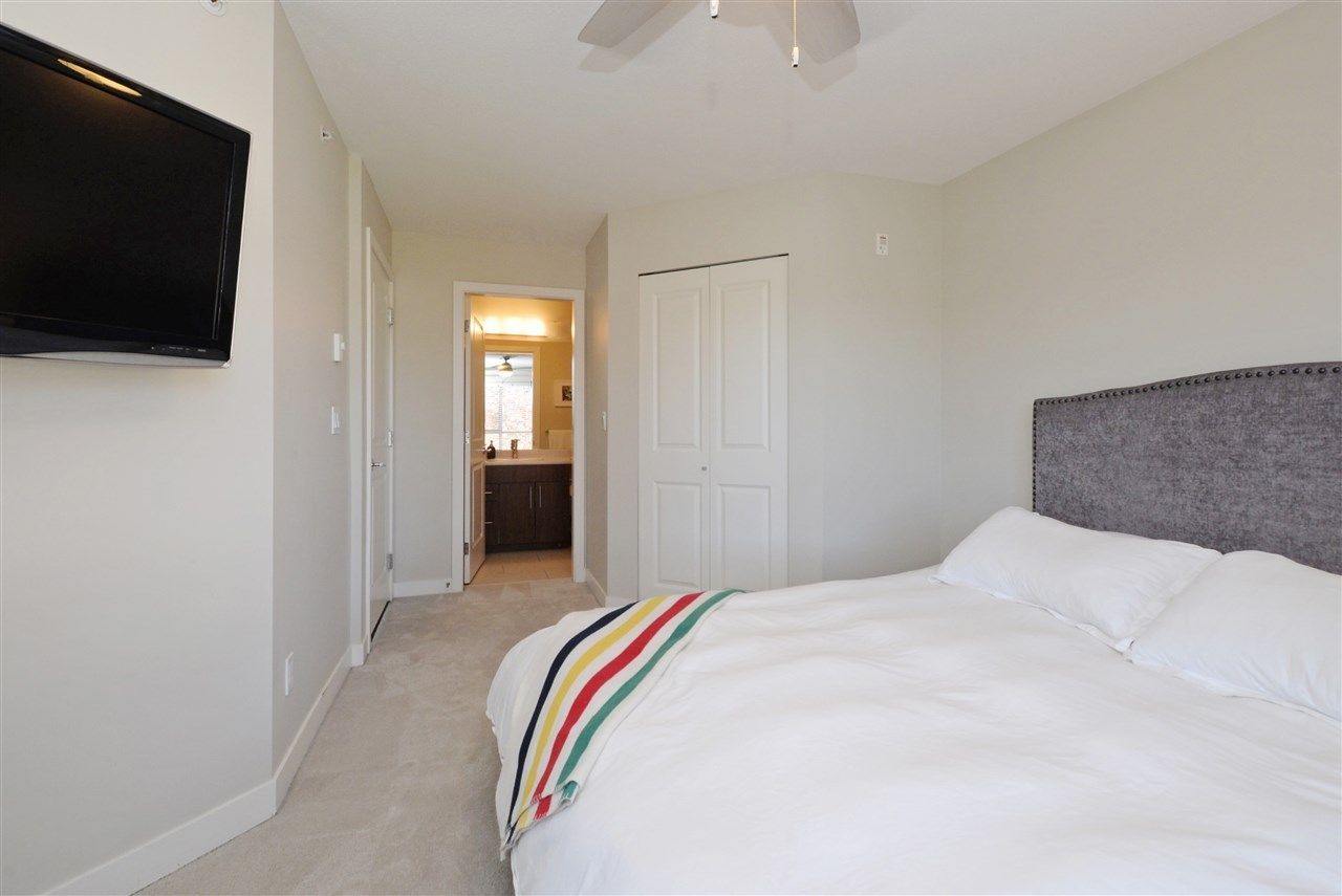 Photo 12: Photos: 415 8915 202 Street in Langley: Walnut Grove Condo for sale in "HAWTHORNE" : MLS®# R2217261