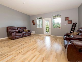 Photo 3: 2 399 Wembley Rd in PARKSVILLE: PQ Parksville Row/Townhouse for sale (Parksville/Qualicum)  : MLS®# 720078