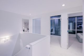 Photo 9: 105 638 BEACH Crescent in Vancouver: Yaletown Townhouse for sale in "ICON TOWER" (Vancouver West)  : MLS®# R2874825
