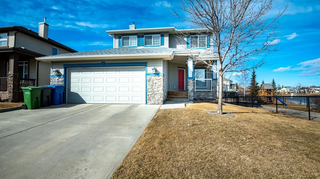 Main Photo: 555 West Creek Point: Chestermere Detached for sale : MLS®# A1185325