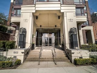 Photo 1: 1508 1003 PACIFIC Street in Vancouver: West End VW Condo for sale in "Seastar" (Vancouver West)  : MLS®# R2638334