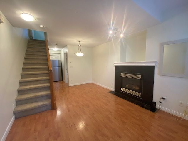 Photo 2: Photos: In law suite 2501 Mahon Ave in North Vancouver: Upper Lonsdale House for rent