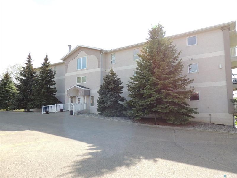 FEATURED LISTING: 105 - 12 Cundall Drive Estevan
