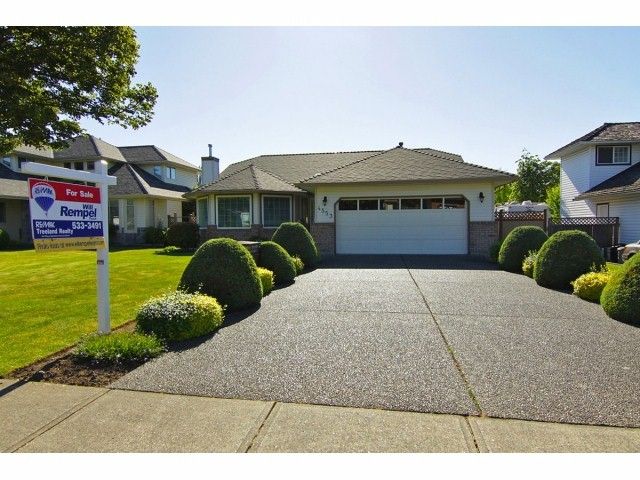 Main Photo: 4553 217A Street in Langley: Murrayville House for sale : MLS®# F1316260