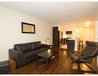 Photo 4: 406-160 West 3rd Street in North Vancouver: Lower Lonsdale Condo for sale : MLS®# V790001