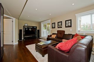 Photo 8: 21446 89TH Avenue in Langley: Walnut Grove House for sale : MLS®# F1226056