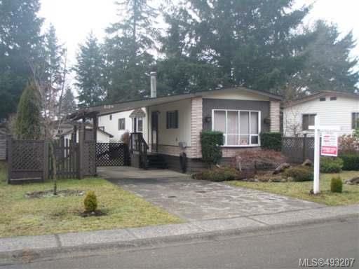 Main Photo: 2129 STADACONA DRIVE in COMOX: Z2 Comox (Town of) Manufactured Home for sale : MLS®# 493207