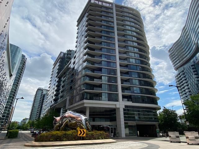 Main Photo: 1012 68 SMITHE Street in Vancouver: Downtown VW Condo for sale in "One Pacific" (Vancouver West)  : MLS®# R2771691