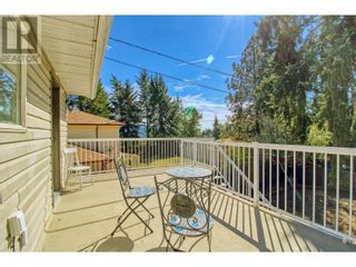Photo 11: 204 Crown Crescent in Vernon: House for sale : MLS®# 10305997