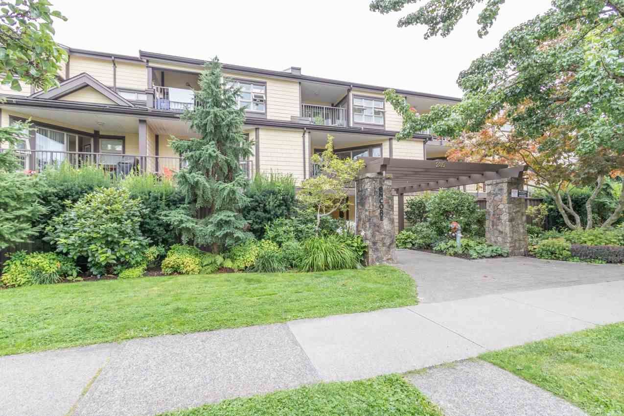 Main Photo: 107 235 W 4TH Street in North Vancouver: Lower Lonsdale Condo for sale in "ENCORE" : MLS®# R2496585
