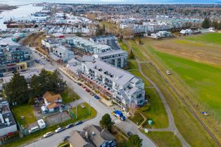 Photo 1: 308 6233 LONDON Road in Richmond: Steveston South Condo for sale in "London Station" : MLS®# R2759397