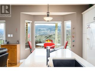 Photo 13: 307 Country Estate Place Mun of Coldstream: Okanagan Shuswap Real Estate Listing: MLS®# 10310400