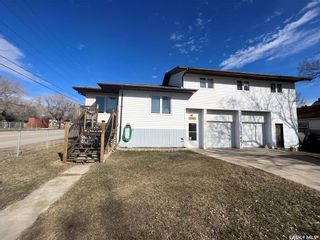 Photo 1: 340 K Avenue North in Saskatoon: Westmount Residential for sale : MLS®# SK965999