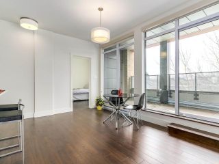 Photo 9: 314 2250 COMMERCIAL Drive in Vancouver: Grandview VE Condo for sale in "Marquee on Commercial" (Vancouver East)  : MLS®# R2154734