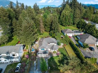 Photo 4: 8578 BANNISTER Drive in Mission: Mission BC House for sale : MLS®# R2883813