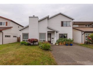 Photo 1: 45469 MEADOWBROOK Drive in Chilliwack: Chilliwack W Young-Well House for sale : MLS®# R2301084