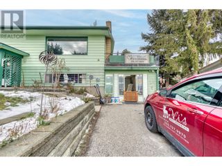 Photo 2: 2778 Glenway Court in West Kelowna: House for sale : MLS®# 10303224