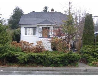 Photo 1: 1222 W 15TH ST in North Vancouver: House for sale : MLS®# V817069
