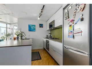 Photo 6: 2108 128 W CORDOVA Street in Vancouver: Downtown VW Condo for sale in "WOODWARDS W-43" (Vancouver West)  : MLS®# V1140977