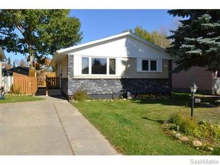 Photo 1: 259 McMaster Crescent in Saskatoon: East College Park Single Family Dwelling for sale (Saskatoon Area 01)  : MLS®# 551273