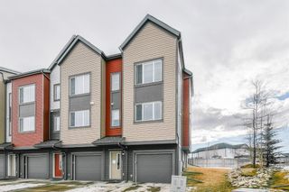 Photo 1: 221 Copperpond Row SE in Calgary: Copperfield Row/Townhouse for sale : MLS®# A1172920