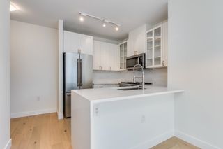 Photo 5: 708 170 W 1ST Street in North Vancouver: Lower Lonsdale Condo for sale in "ONE PARK LANE" : MLS®# R2875108