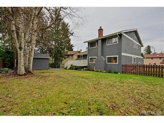 Photo 19: 498 Leaside Ave in VICTORIA: SW Glanford House for sale (Saanich West)  : MLS®# 750765