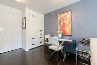 Photo 8: 402 939 HOMER Street in Vancouver: Yaletown Condo for sale in "THE PINNACLE" (Vancouver West)  : MLS®# R2880972
