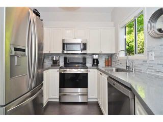 Photo 9: 620 W 26TH Avenue in Vancouver: Cambie Townhouse for sale in "Grace Estates" (Vancouver West)  : MLS®# V1069427
