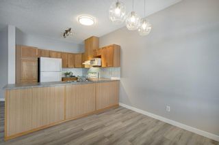 Photo 5: 206 Prestwick Landing SE in Calgary: McKenzie Towne Row/Townhouse for sale : MLS®# A2023719