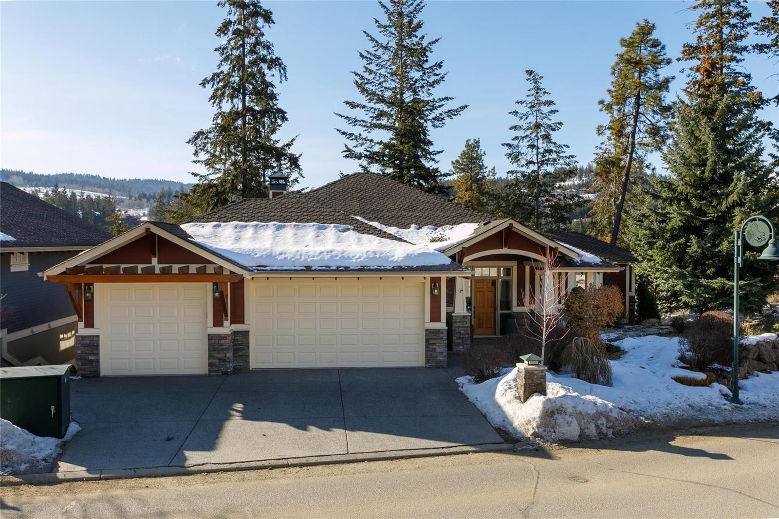 Main Photo: 100 Falcon Point Way, in Vernon: House for sale : MLS®# 10271283