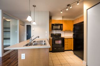 Photo 10: 406 2525 BLENHEIM Street in Vancouver: Kitsilano Condo for sale in "The Mack" (Vancouver West)  : MLS®# R2557379