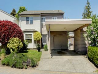 Photo 1: 16 7925 Simpson Rd in Central Saanich: CS Saanichton Row/Townhouse for sale : MLS®# 875899