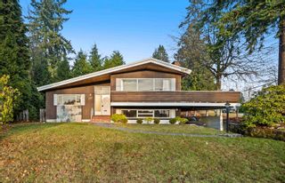 Photo 1: 997 WALLACE Wynd in Port Moody: Glenayre House for sale : MLS®# R2836606