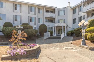 Photo 3: 201 32950 AMICUS Place in Abbotsford: Central Abbotsford Condo for sale in "THE HAVEN" : MLS®# R2815982