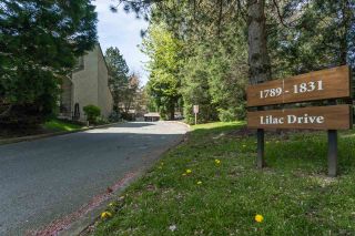 Photo 1: 1807 LILAC Drive in Surrey: King George Corridor Townhouse for sale in "ALDERWOOD PLACE" (South Surrey White Rock)  : MLS®# R2365159