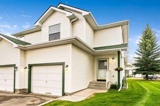 Main Photo: 11 Sandpiper Link NW in Calgary: Sandstone Valley Row/Townhouse for sale : MLS®# A2134399