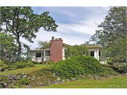Main Photo:  in VICTORIA: SE Cedar Hill House for sale (Saanich East)  : MLS®# 400227