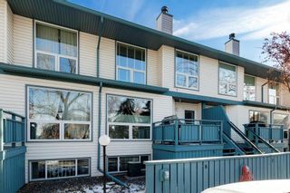 Main Photo: 6 205 12 Street NW in Calgary: Hillhurst Row/Townhouse for sale : MLS®# A2019706