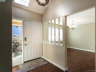 Photo 8: 819 Pepin Pl in VICTORIA: SW Northridge House for sale (Saanich West)  : MLS®# 828187