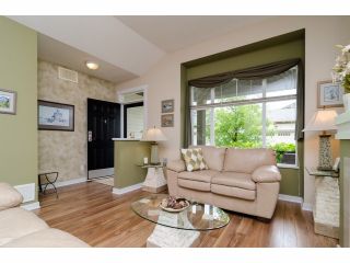 Photo 2: 49 15188 62A Avenue in Surrey: Sullivan Station Townhouse for sale in "Gillis Walk" : MLS®# F1413374