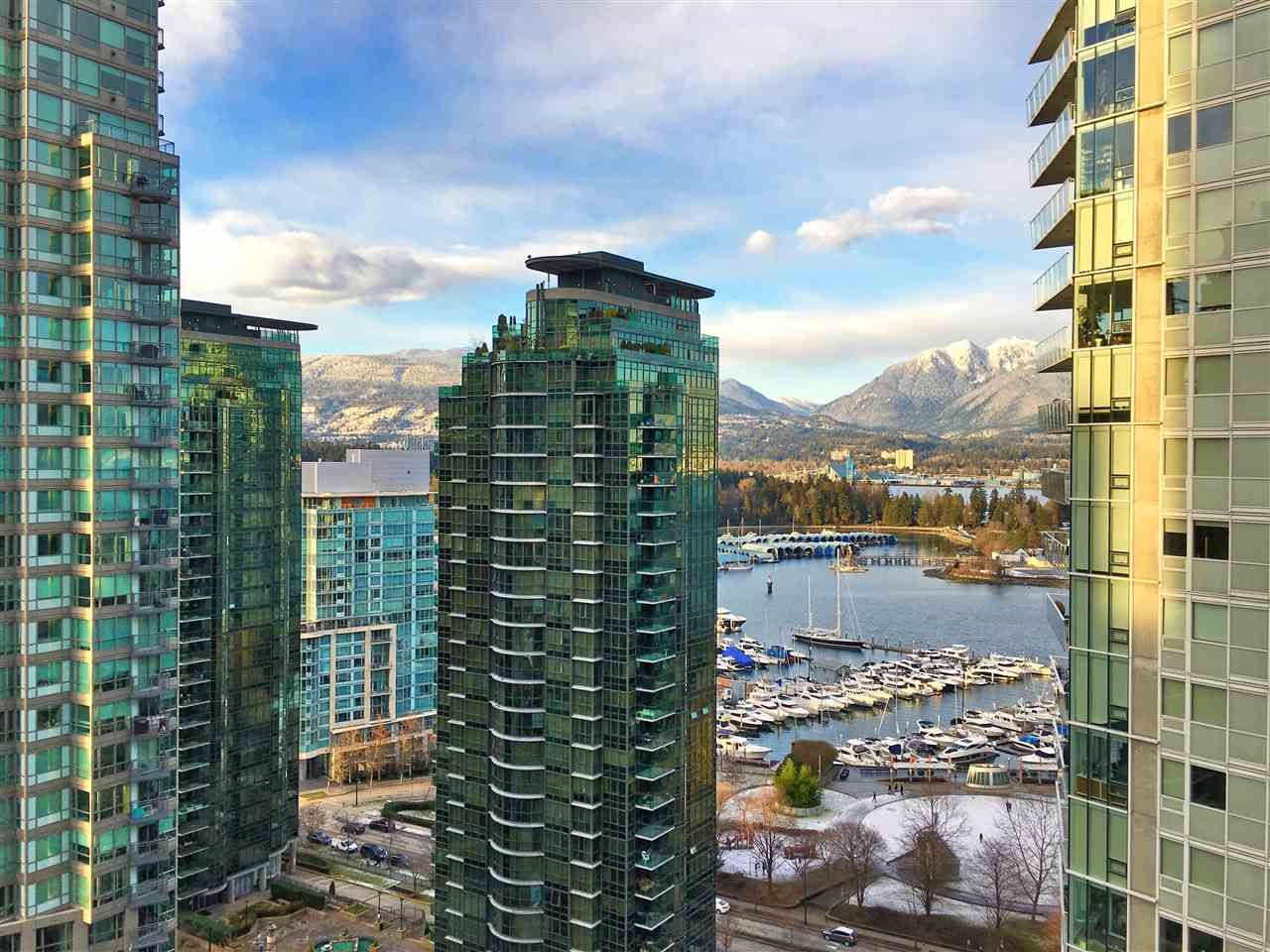 Main Photo: 2102 1238 MELVILLE Street in Vancouver: Coal Harbour Condo for sale in "POINT CLAIRE" (Vancouver West)  : MLS®# R2144697